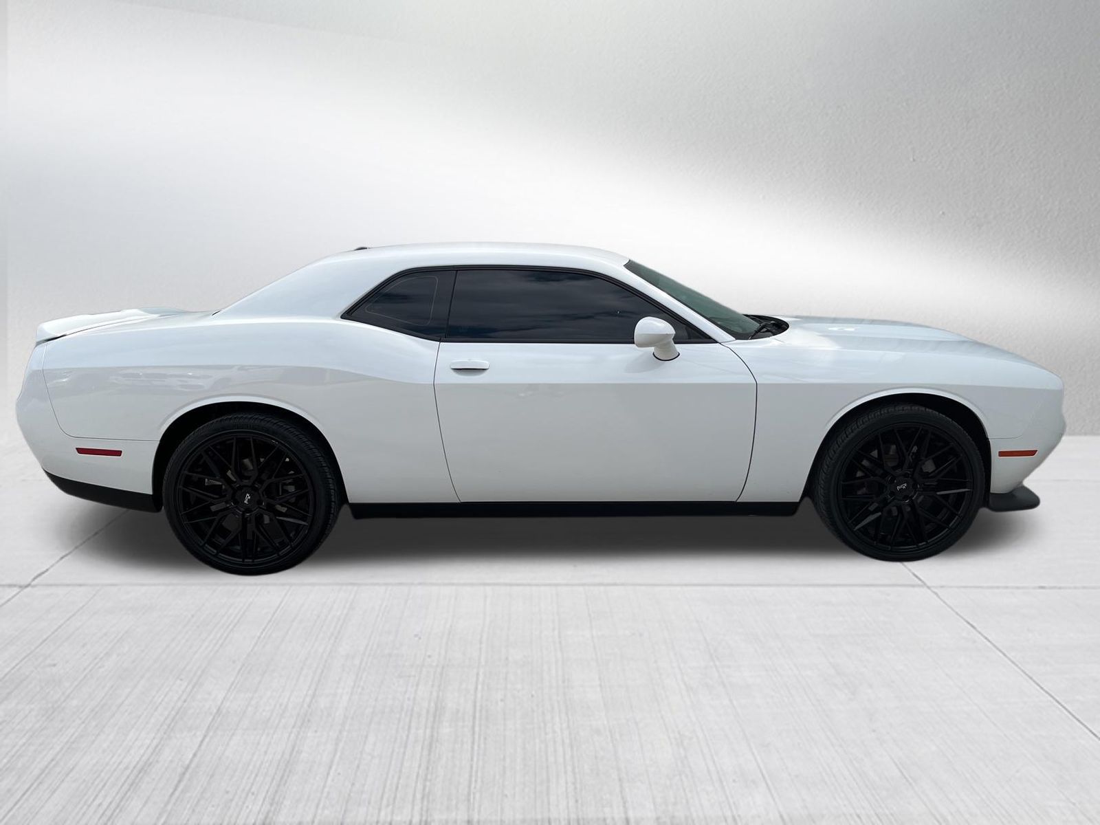 Used Car 2022 Dodge Challenger  Gt For Sale Under $25,000 In Austin, Texas
