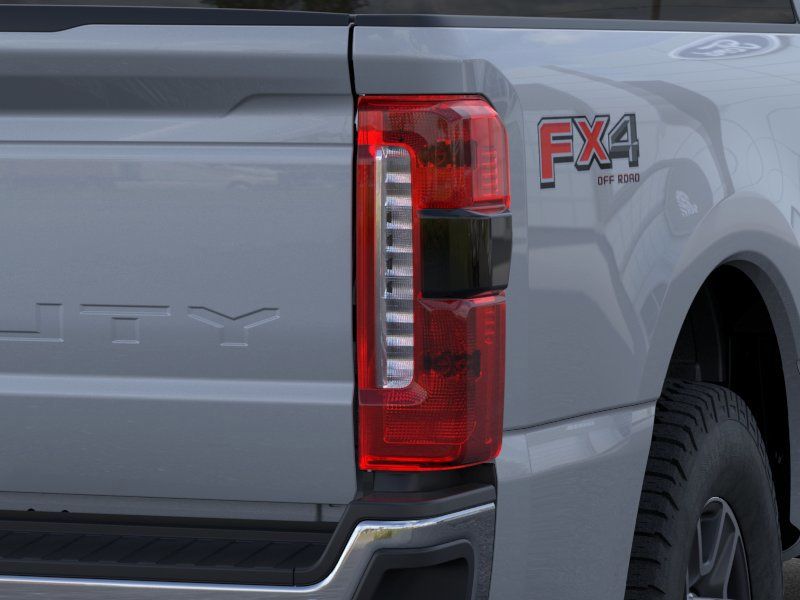 New 2026 Glacier Gray Metallic Tri-Coat Ford Lariat image 21