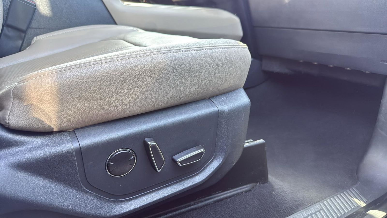 Used Car 2024 Ford Expedition Max  Limited For Sale Under $50,000 In Austin, Texas