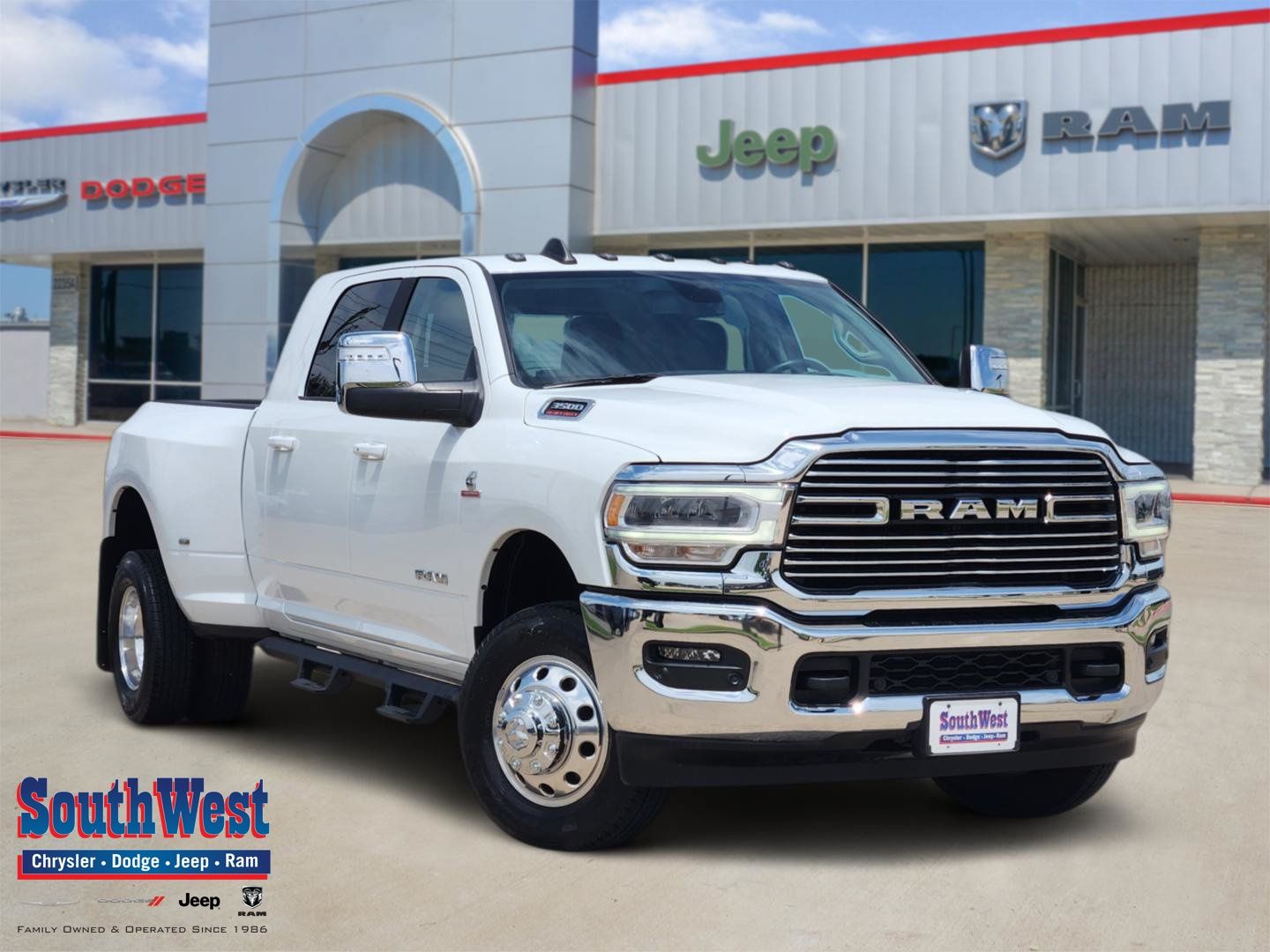 Bright White Clearcoat 2024 RAM 3500 Pickup Truck Four-Wheel Drive 6-Speed Automatic