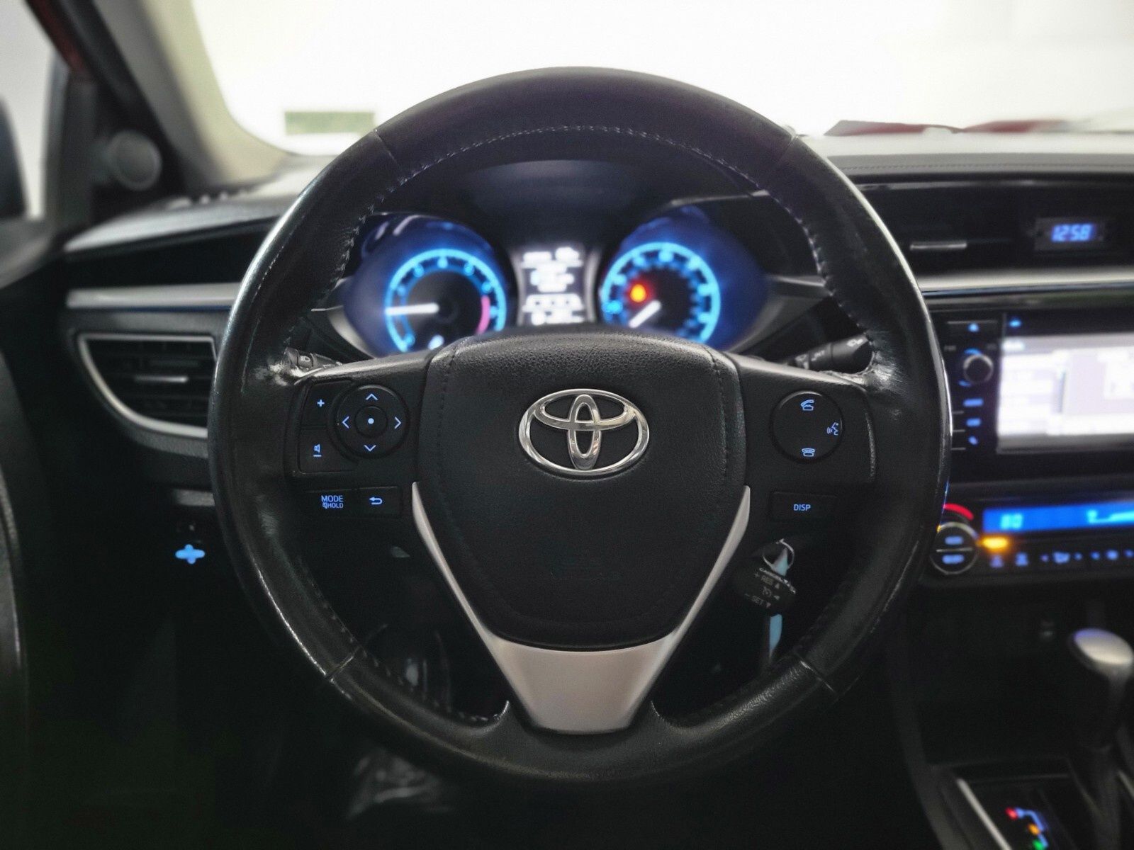 2014 Toyota Corolla L 15