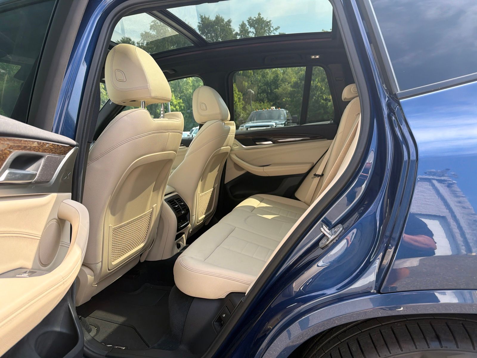 Used 2019 Blue Metallic BMW M40i image 29