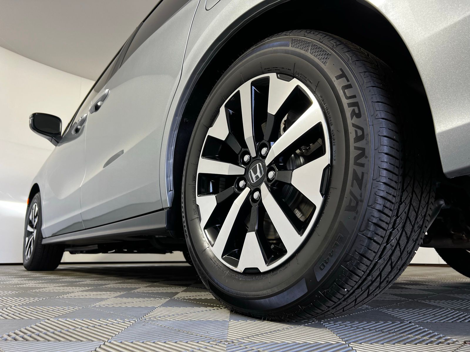 Thumbnail: 2025 Honda Odyssey - 29