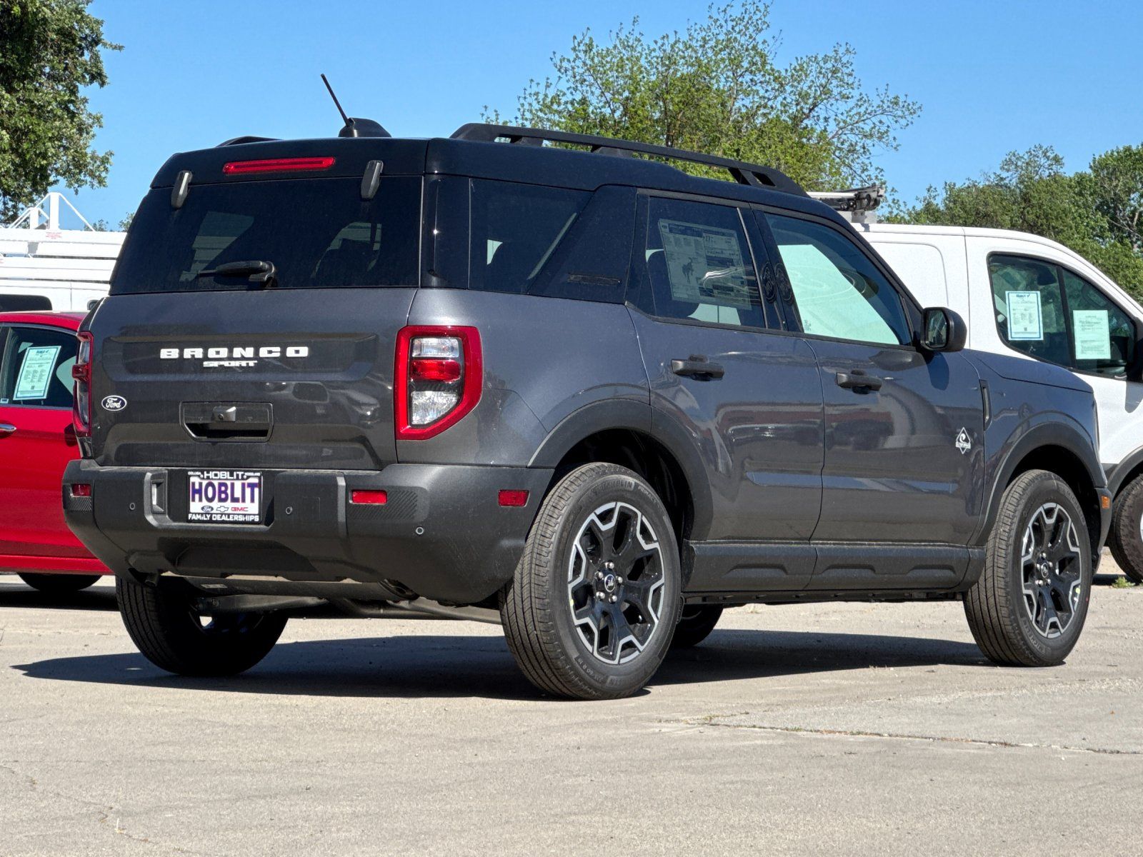 View vehicle photo 3