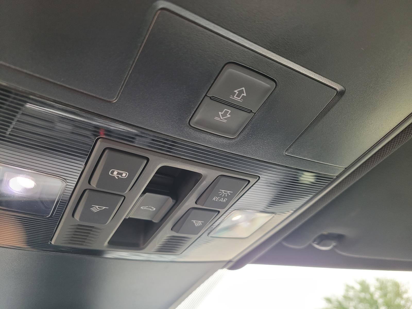 used 2022 Volkswagen Tiguan car, priced at $21,000