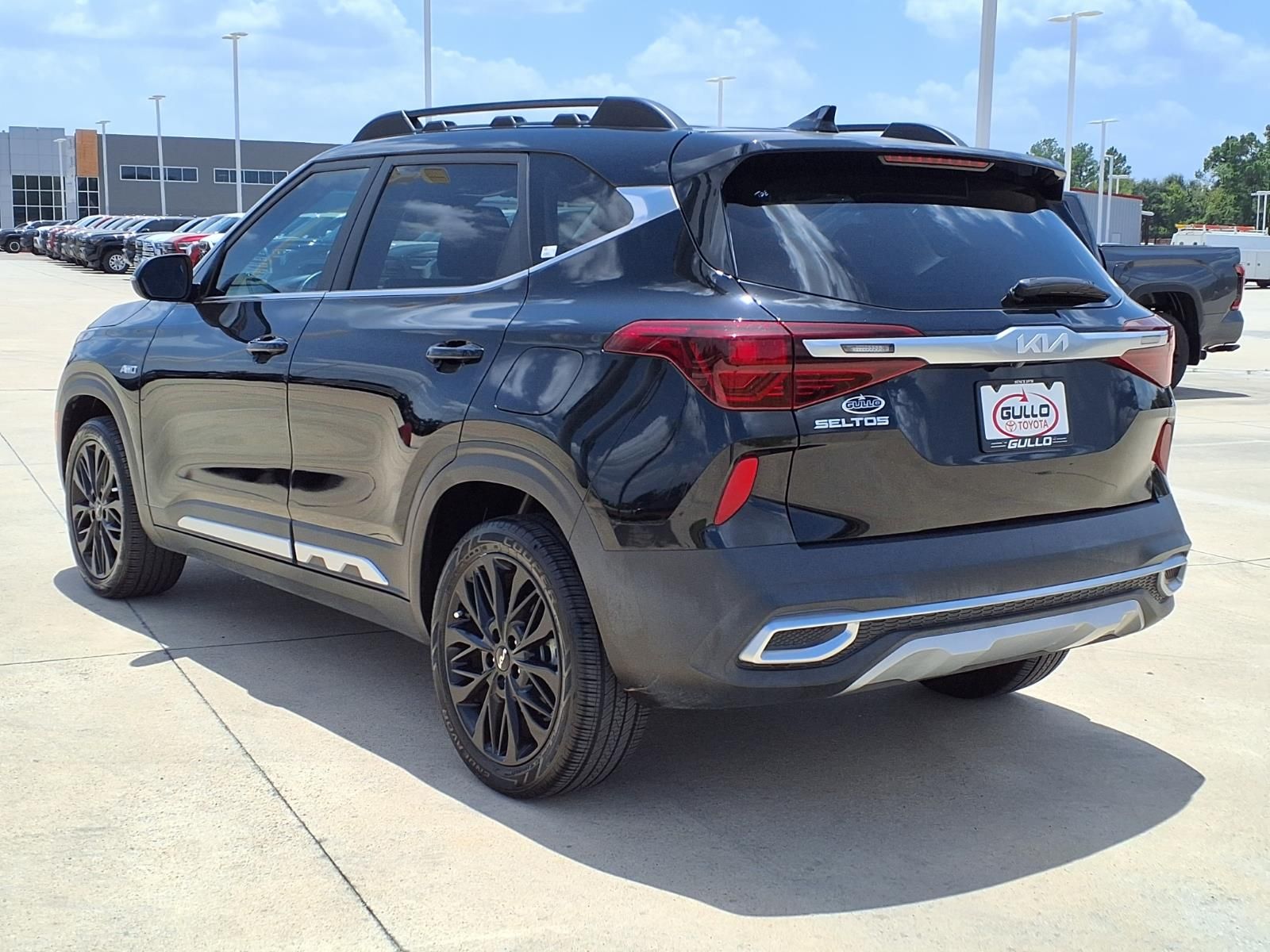 2022 Kia Seltos Nightfall Black at Shottenkirk Kia Fort Bend