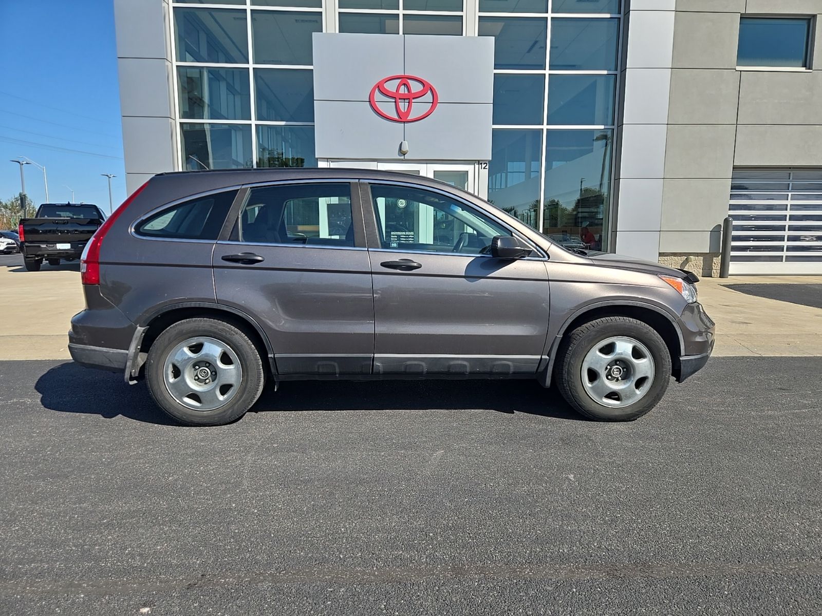 Used 2010 Honda CR-V LX with VIN 5J6RE4H35AL029289 for sale in Whitestown, IN