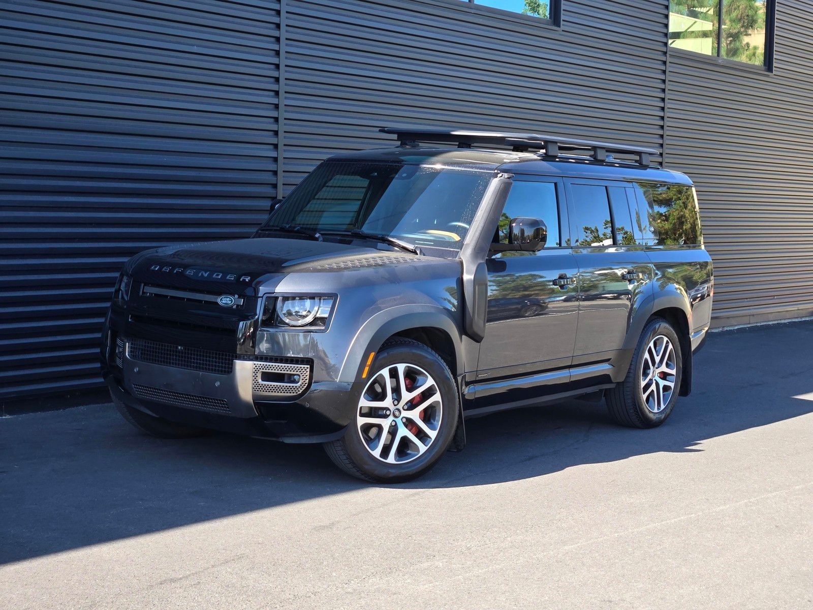 2023 Land Rover Defender 130 X — full photo 1 of 46