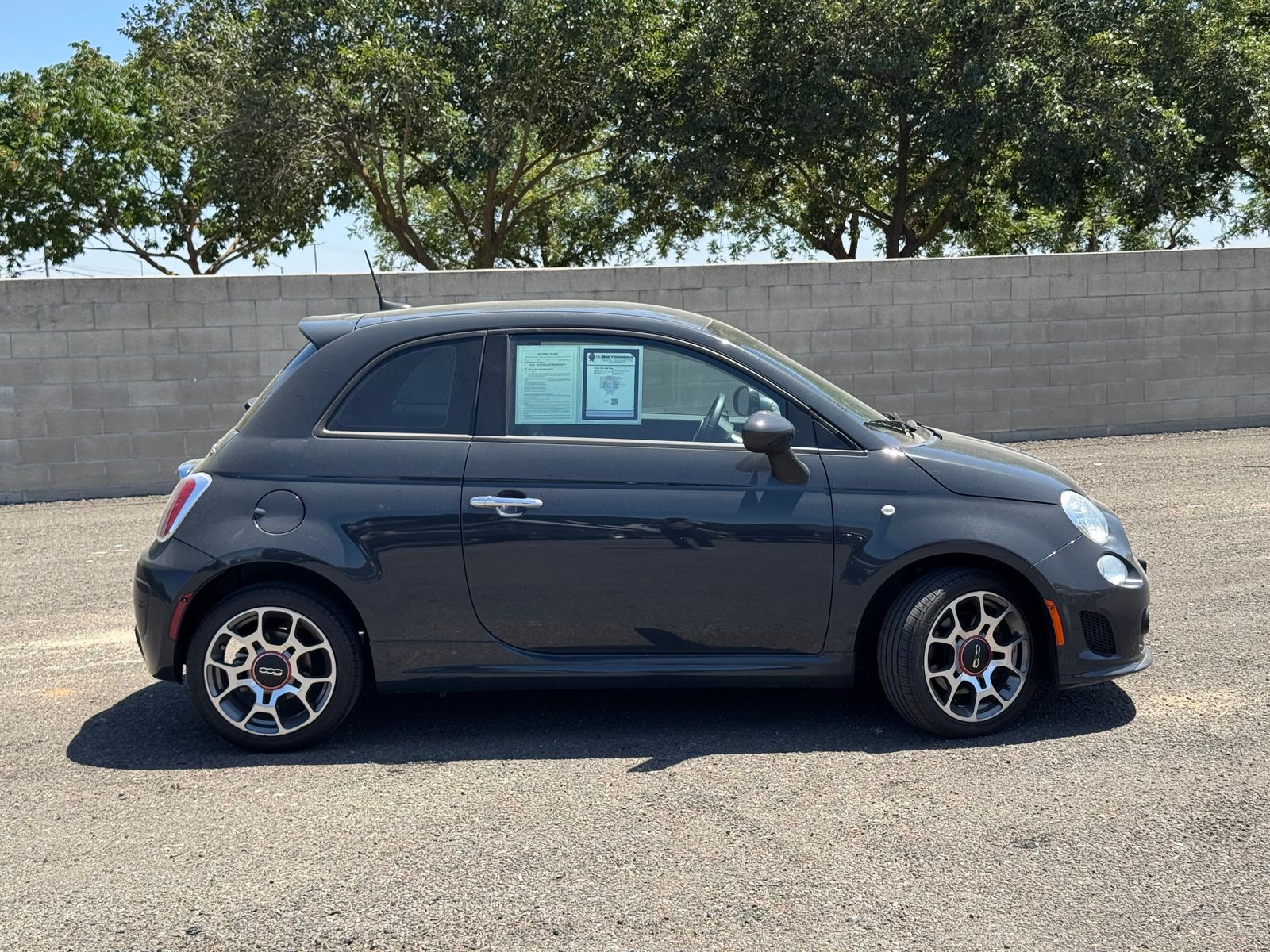 View vehicle photo 3