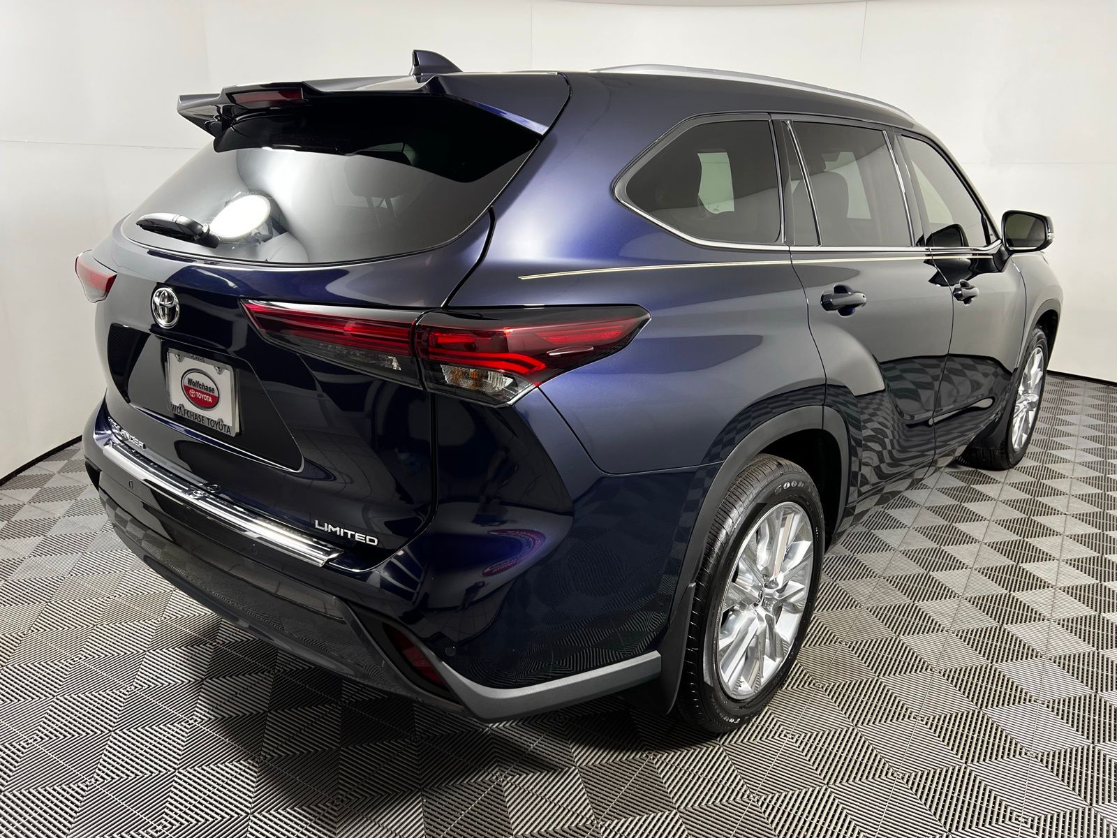 Thumbnail: 2025 Toyota Highlander - 5