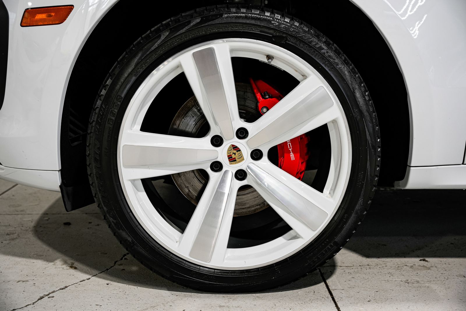 2023 Porsche Macan S — photo 50