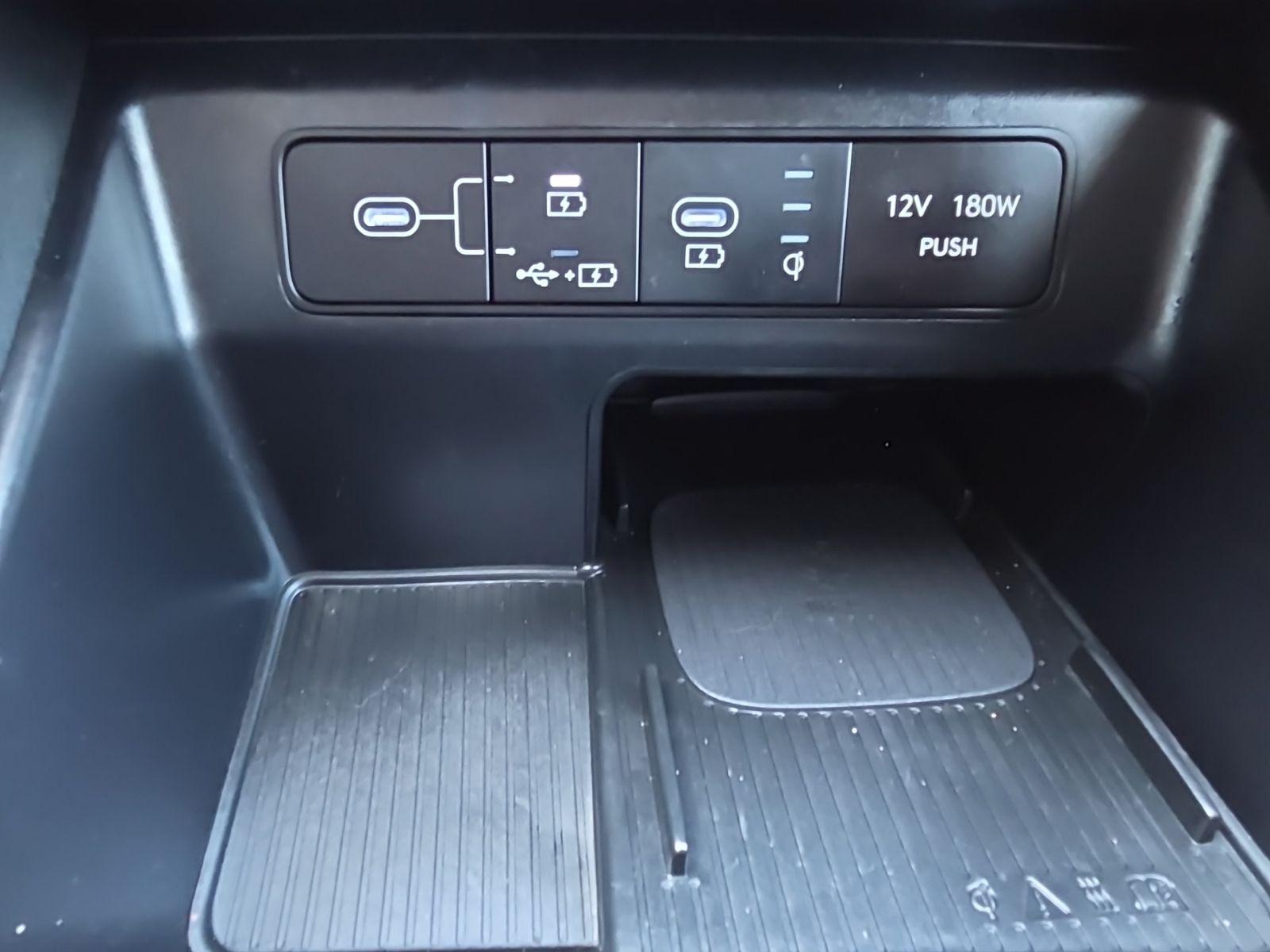 Used 2025 Green Hyundai SEL image 24