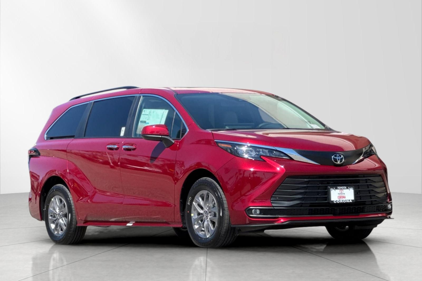 2026 Toyota Sienna XLE 7-Passenger FWD