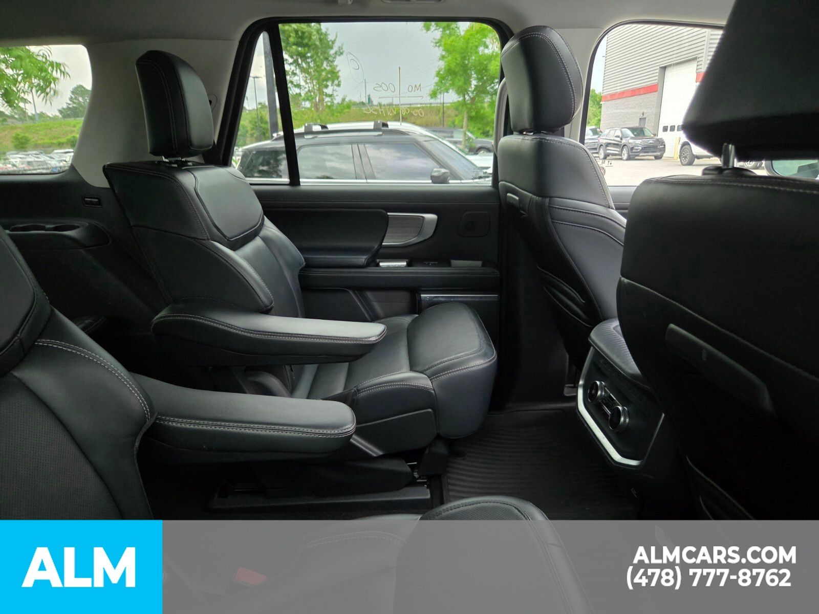 Used 2025 Black Ford Platinum image 19