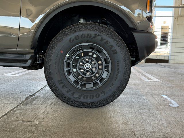 New 2026 Gray Ford Outer Banks image 8