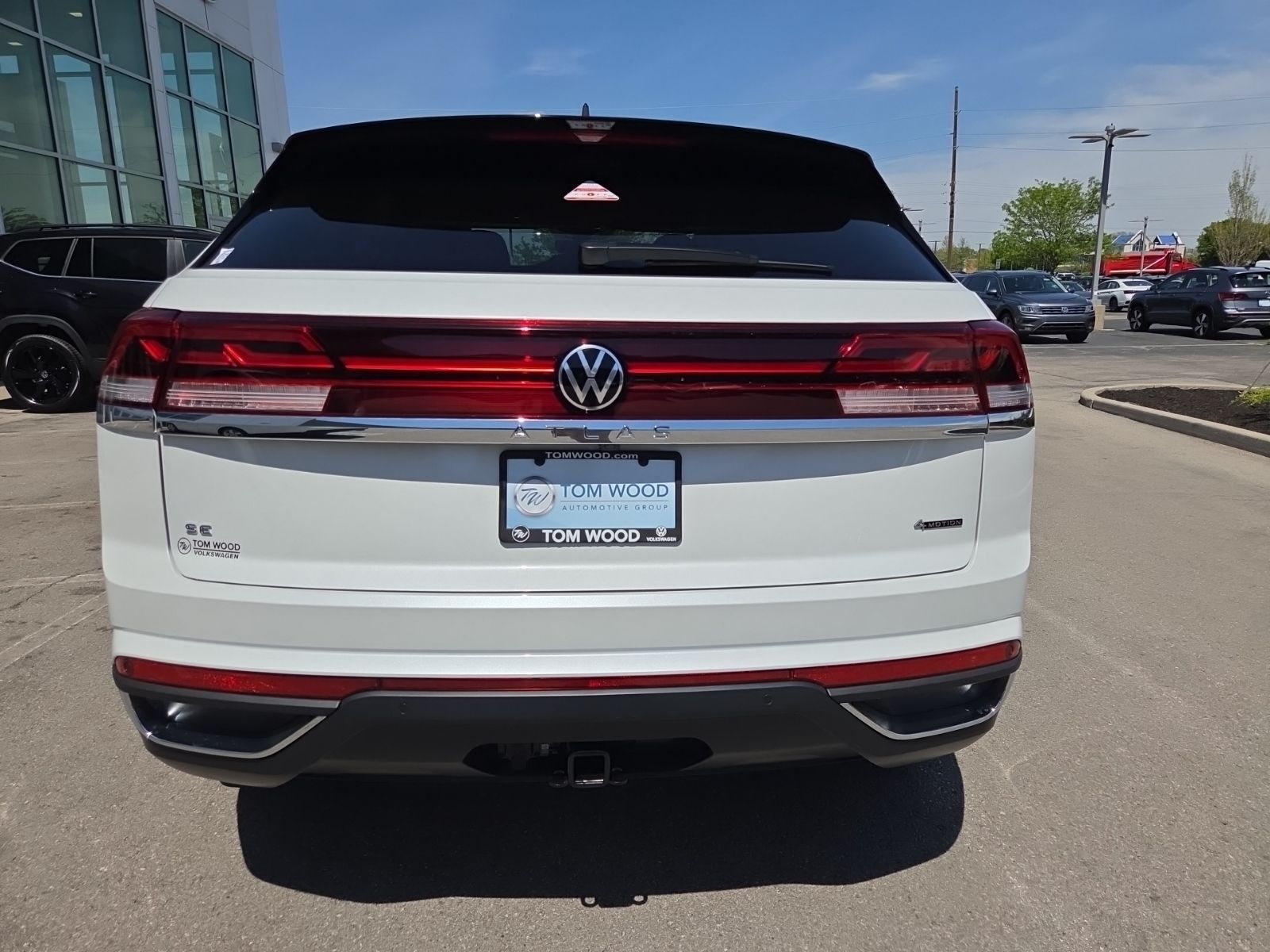 new 2026 Volkswagen Atlas Cross Sport car, priced at $43,906