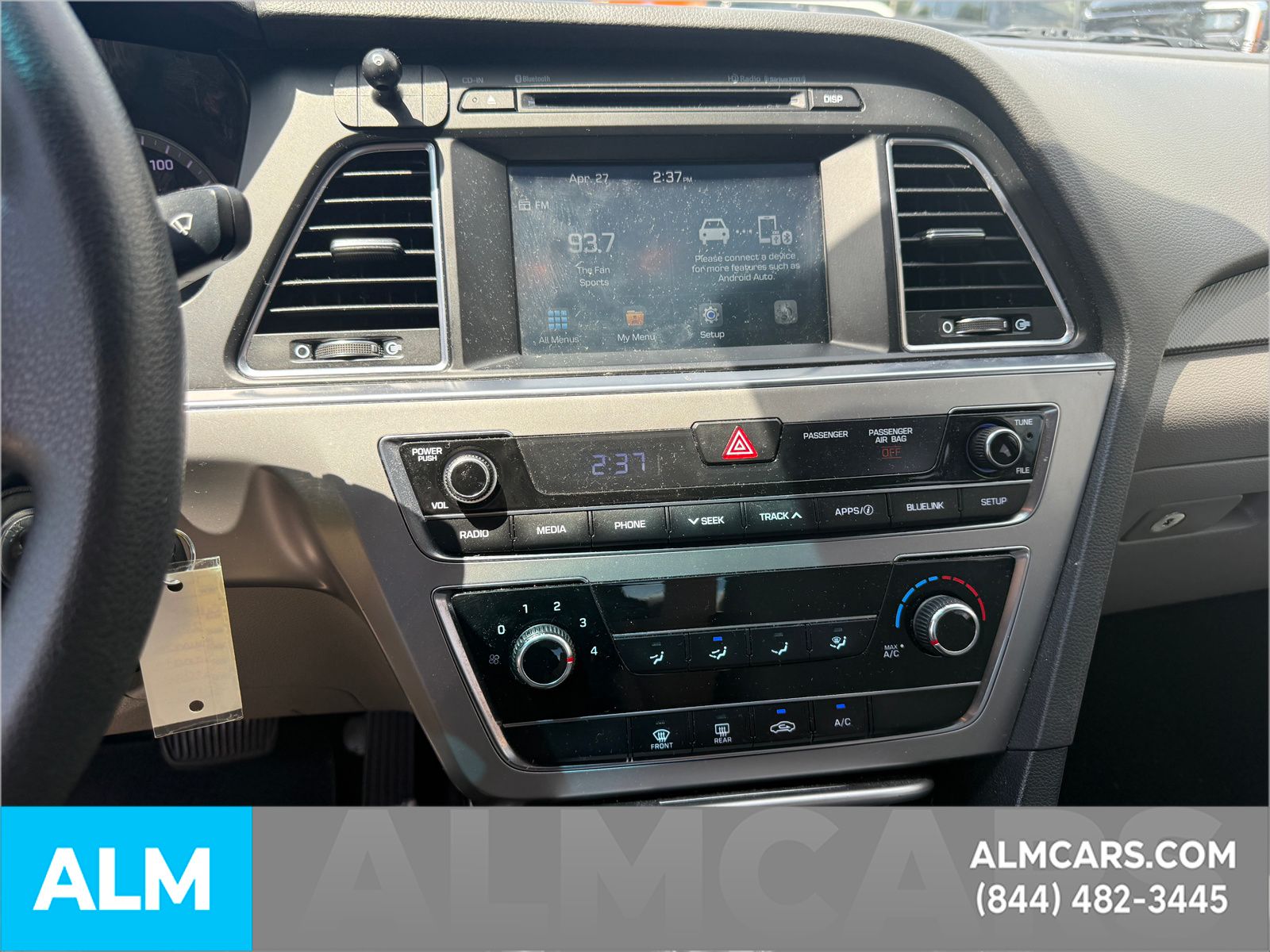 Used 2016 Silver Hyundai SE image 12