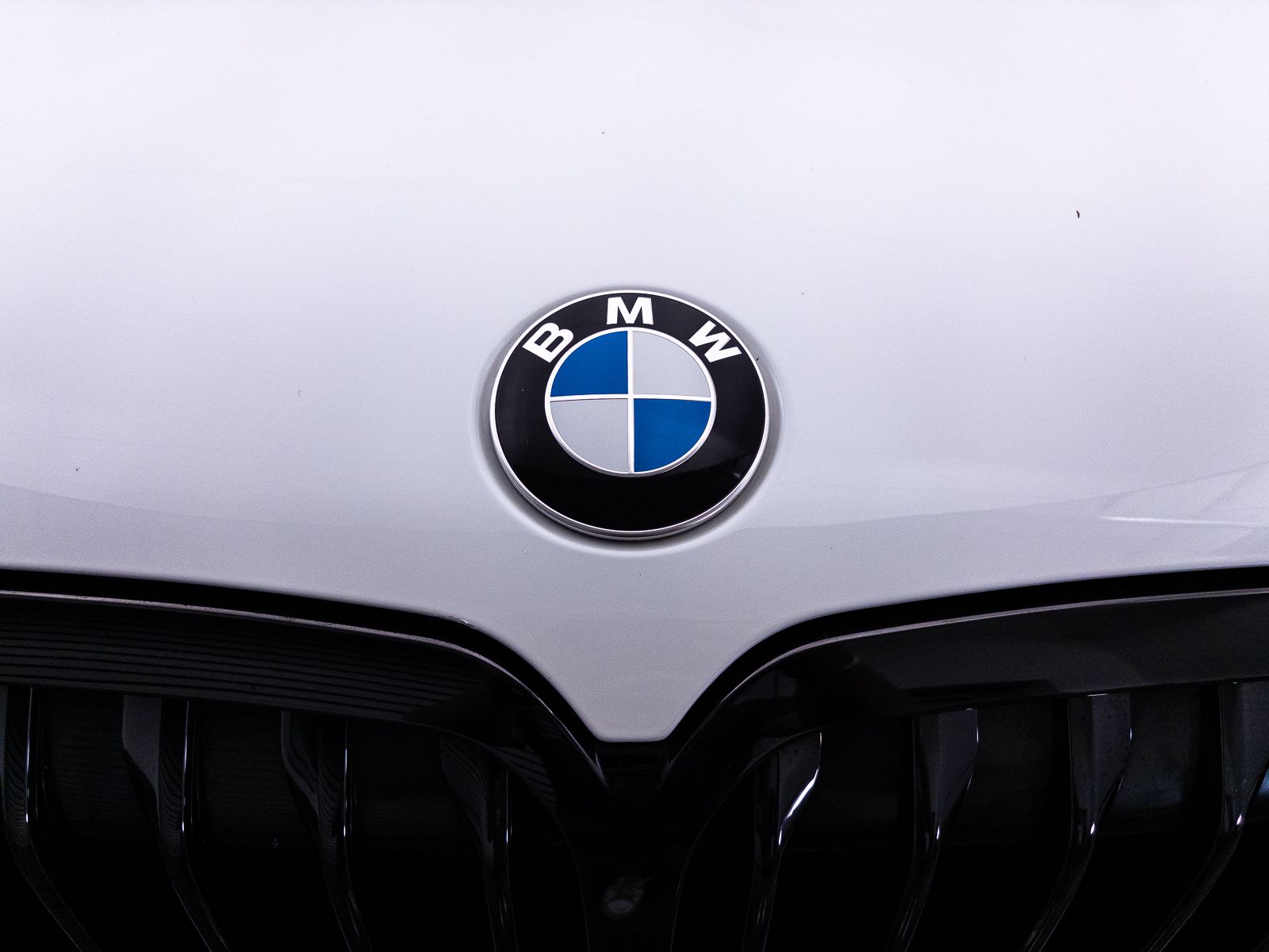 Mineral White Metallic 2022 BMW X7 SUV / Crossover All-Wheel Drive 8-Speed Automatic