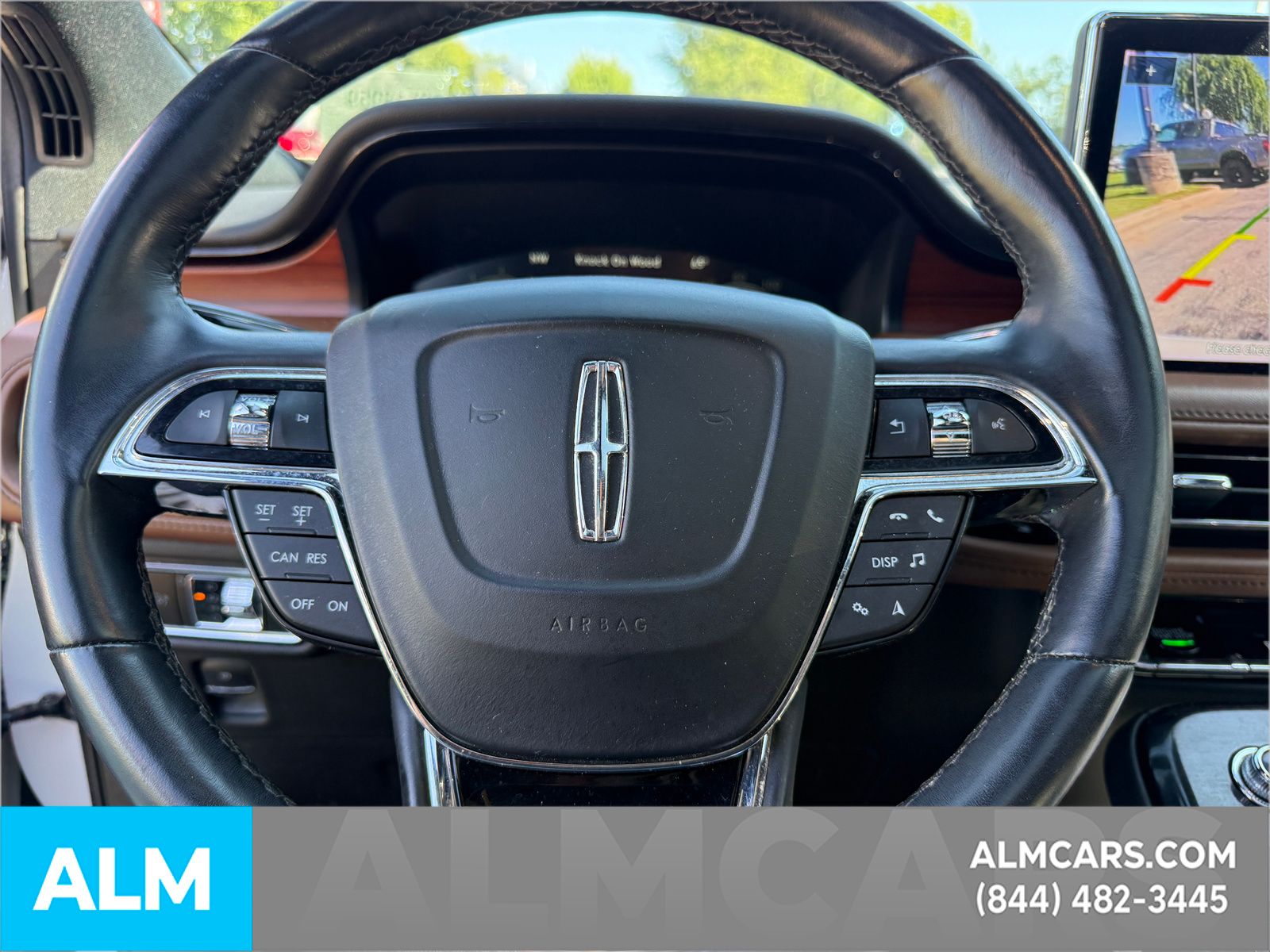 Used 2023 White Lincoln Reserve image 24