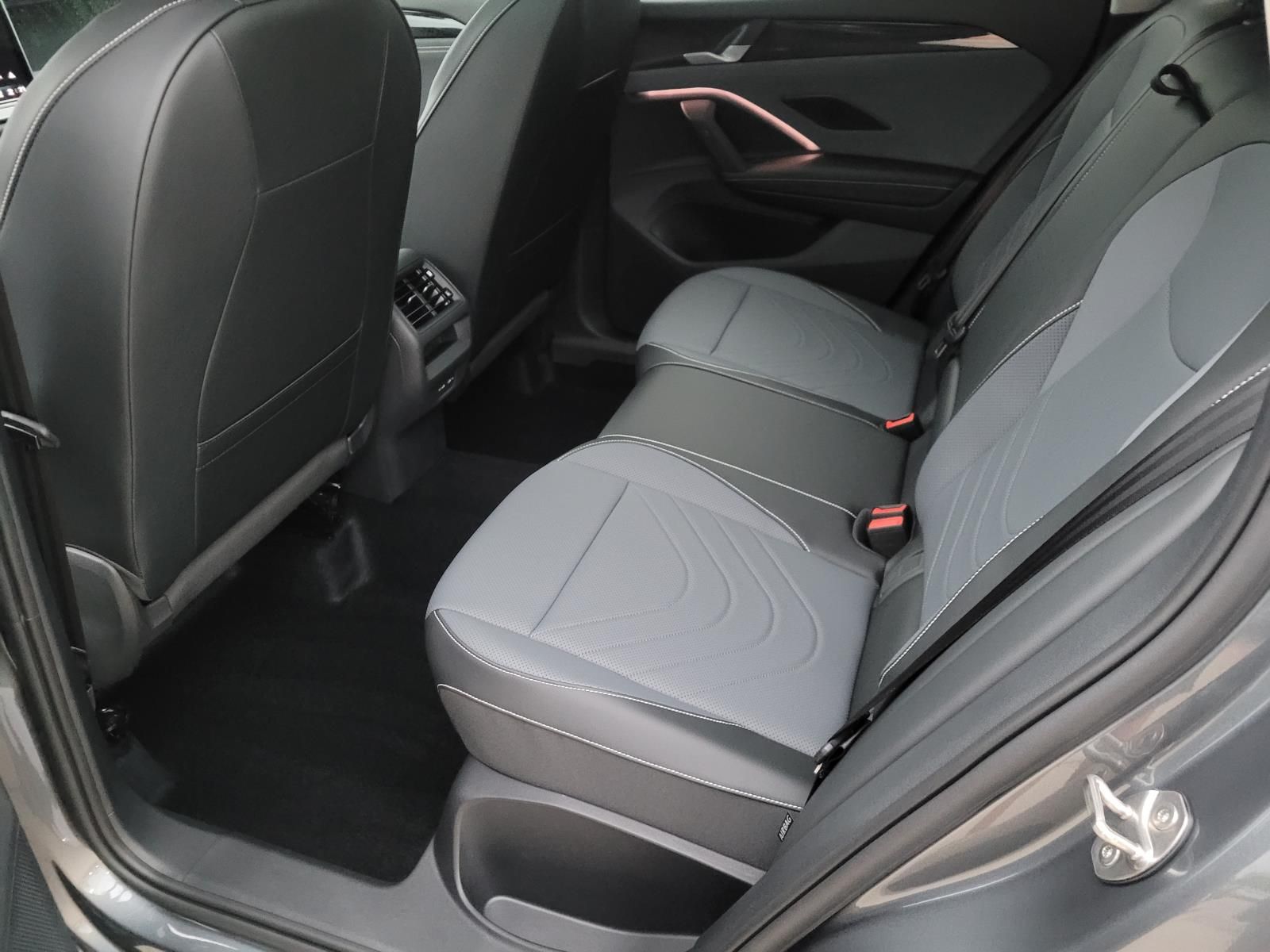 new 2026 Volkswagen Tiguan car, priced at $31,688