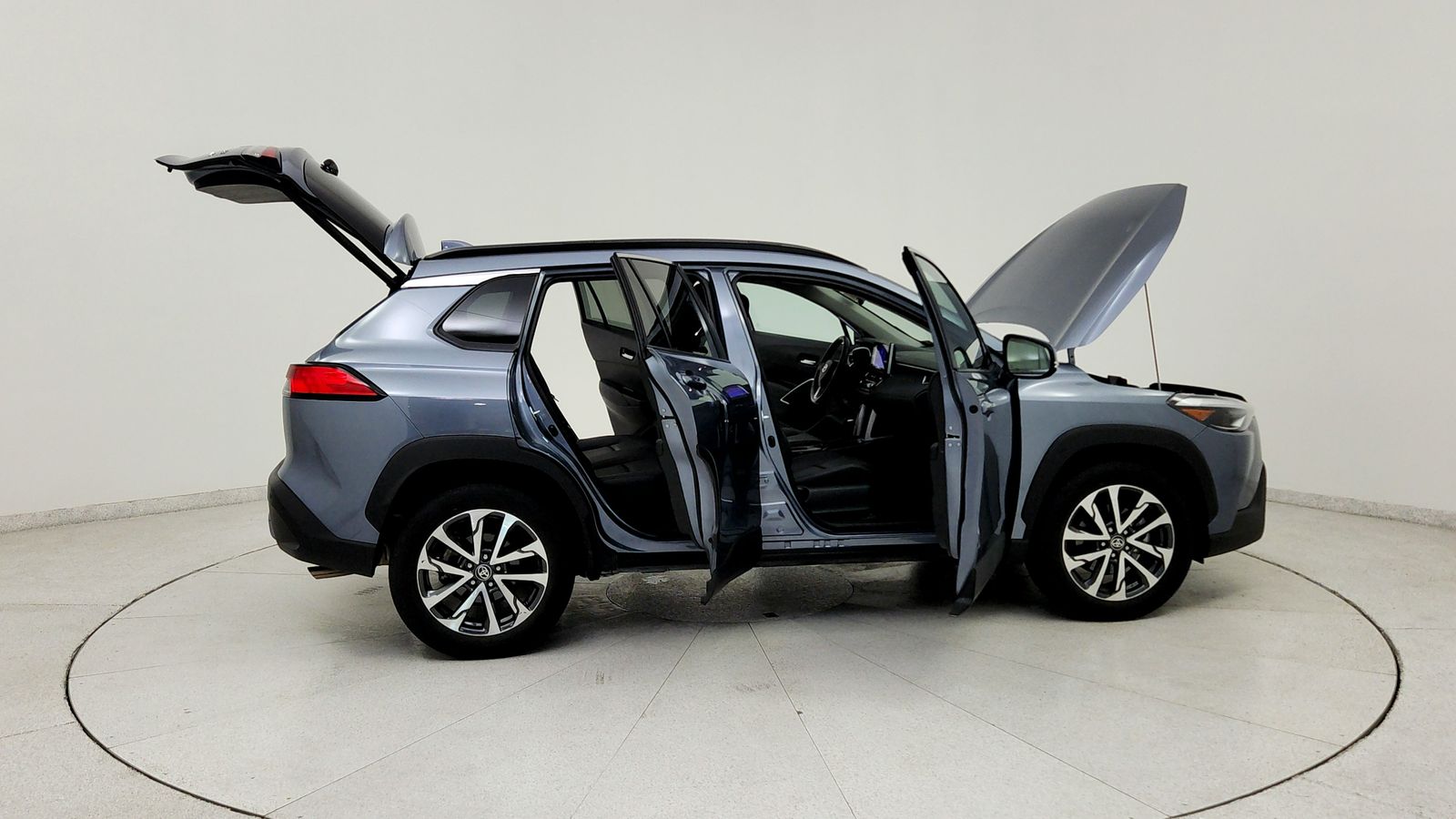 Used 2023  Toyota XLE image 14