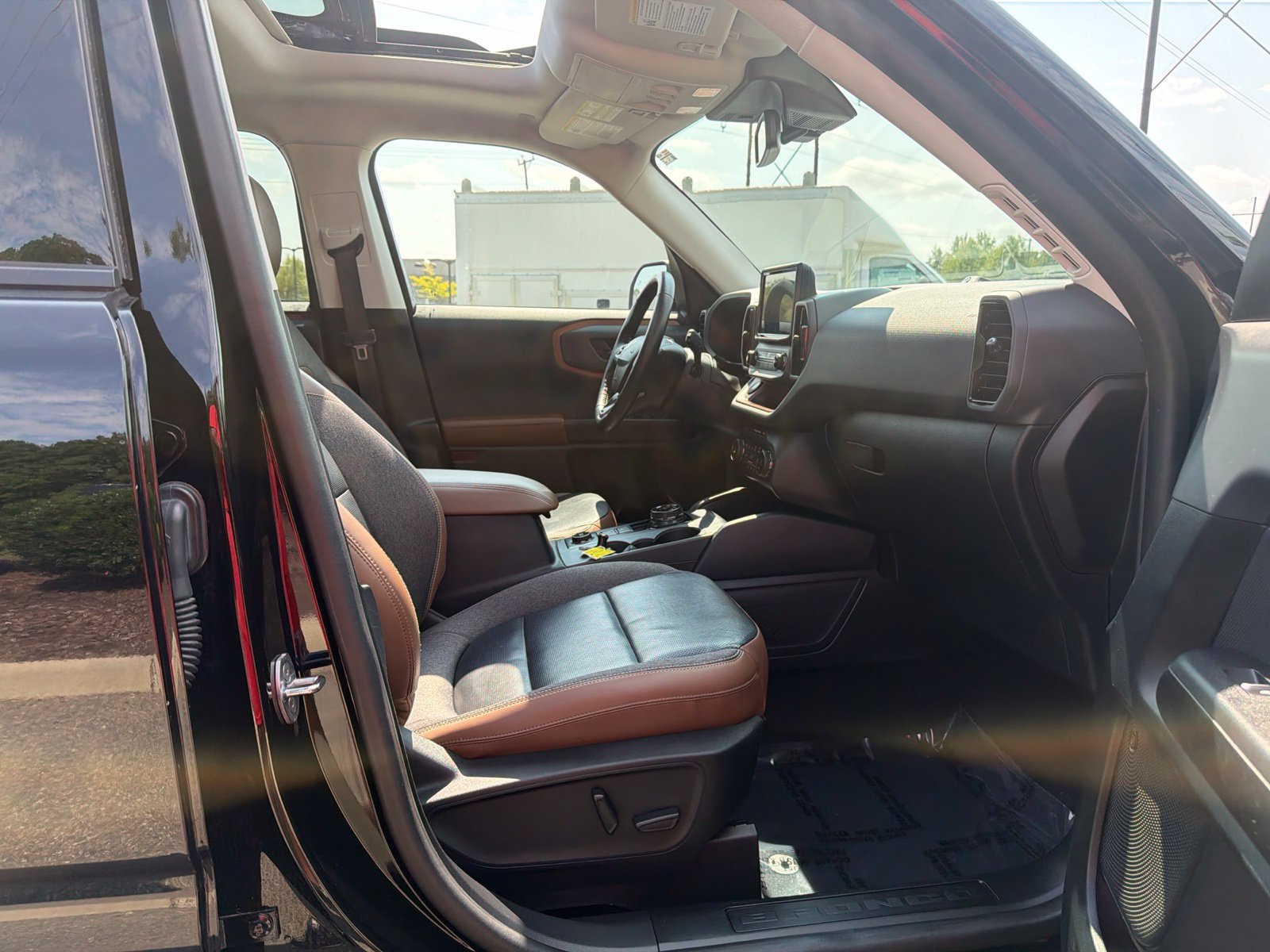 Certified Used 2021 Shadow Black Ford Outer Banks image 28
