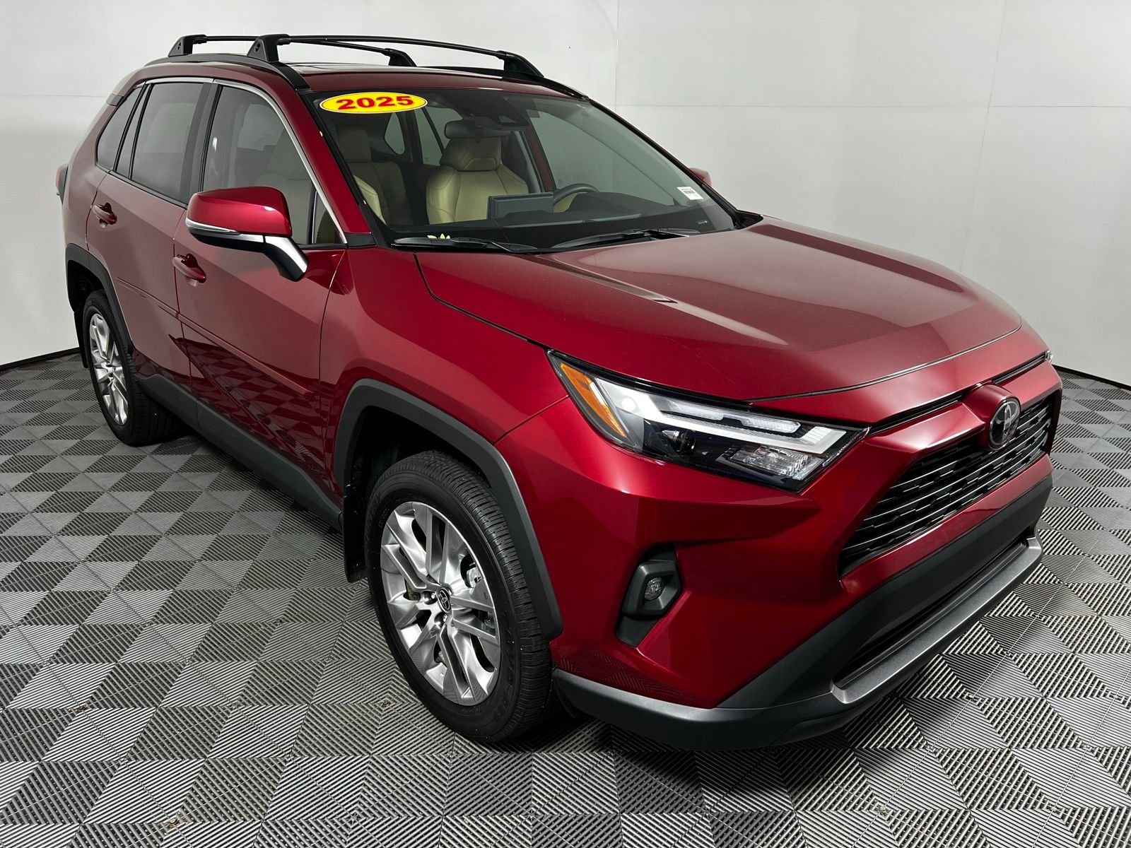 Thumbnail: 2025 Toyota RAV4 - 3
