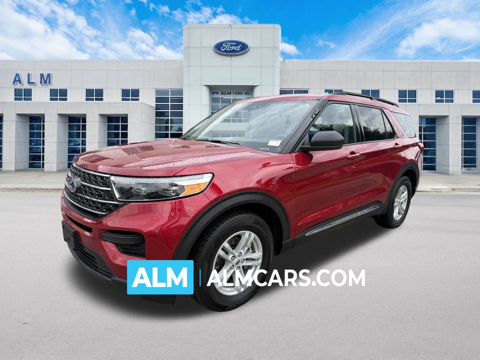 2024 Ford Explorer XLT RWD's photo