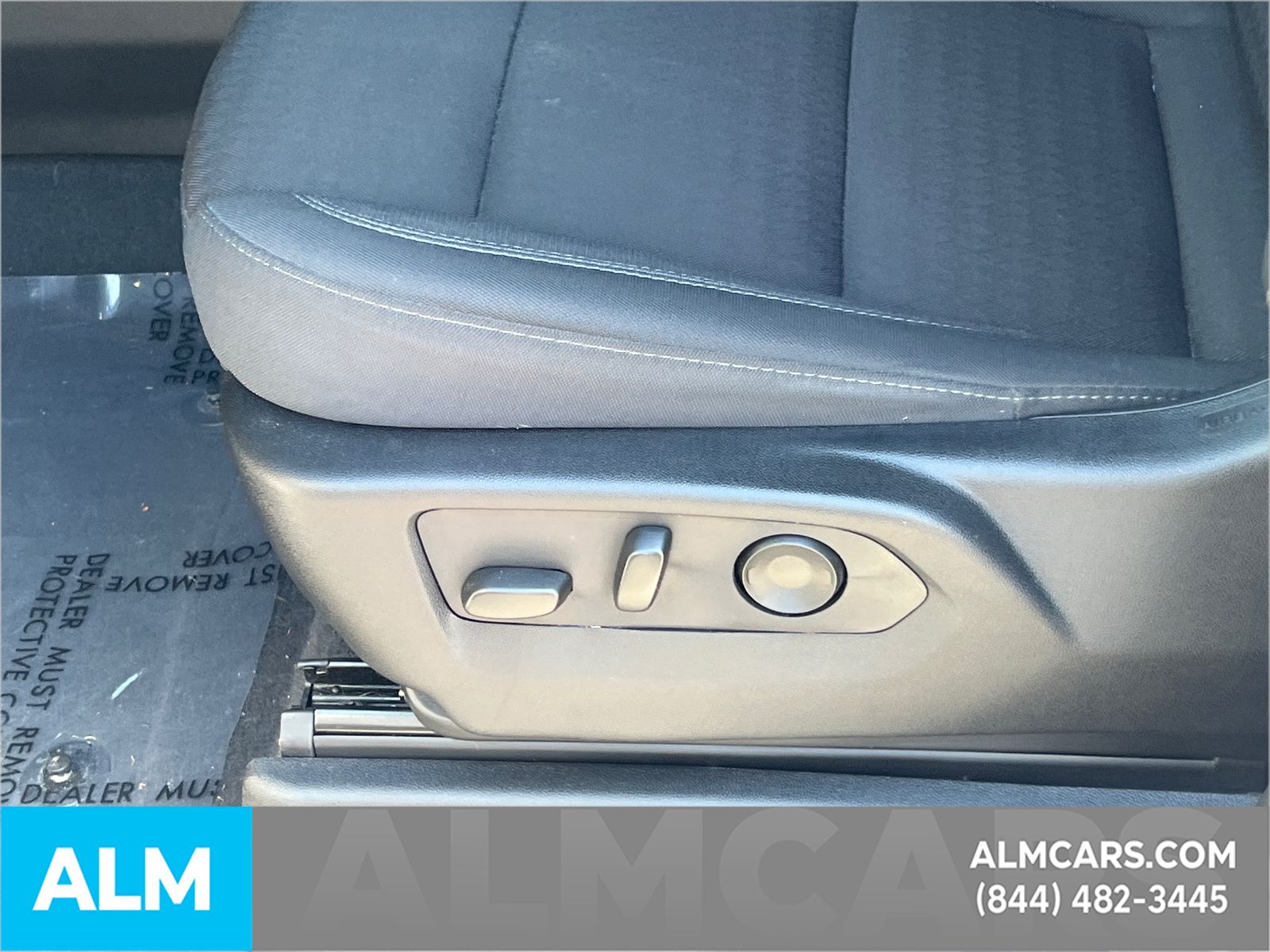 Used 2024 White GMC SLE image 11