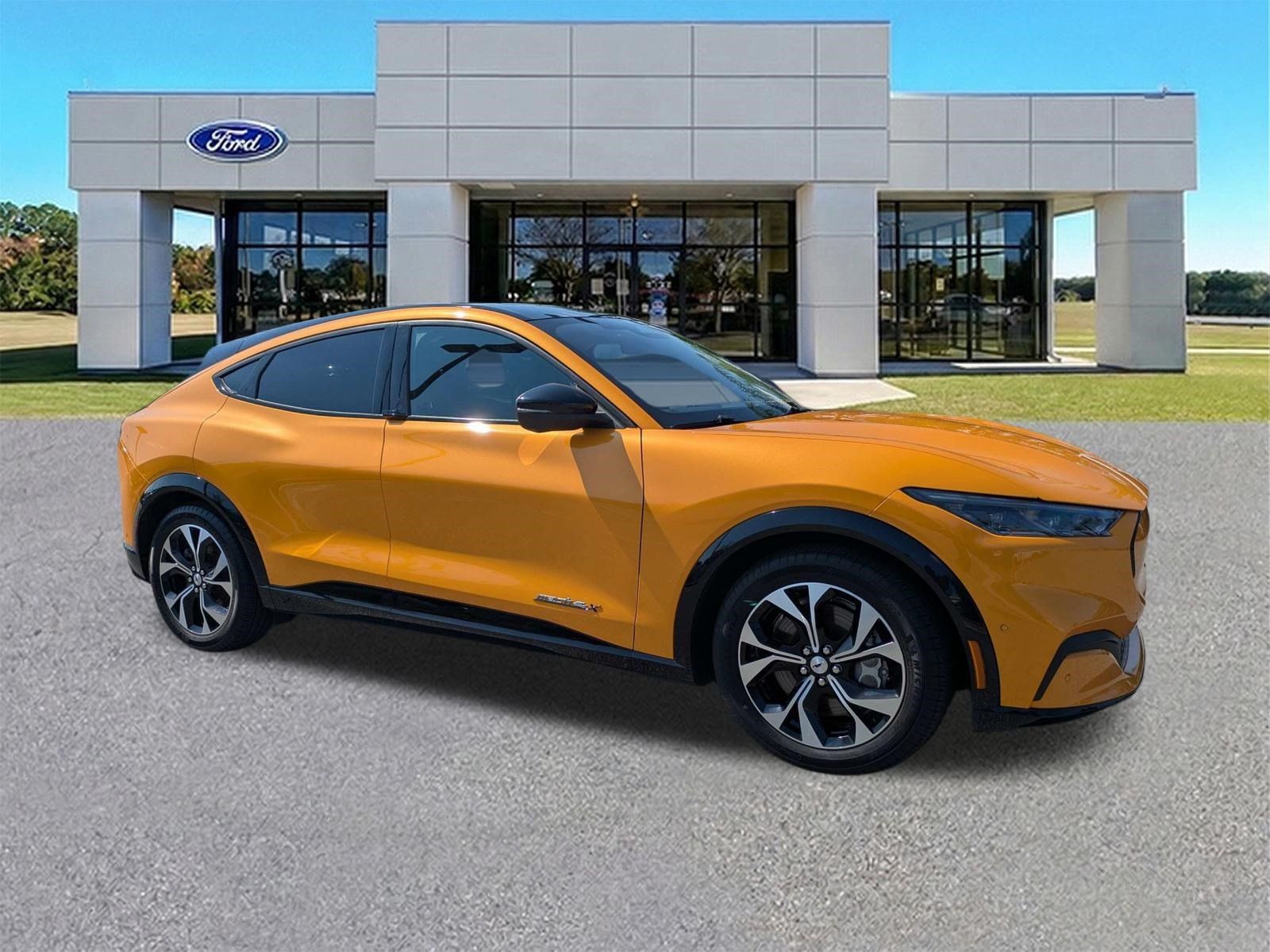 2022 Ford Mustang Mach-E Premium AWD