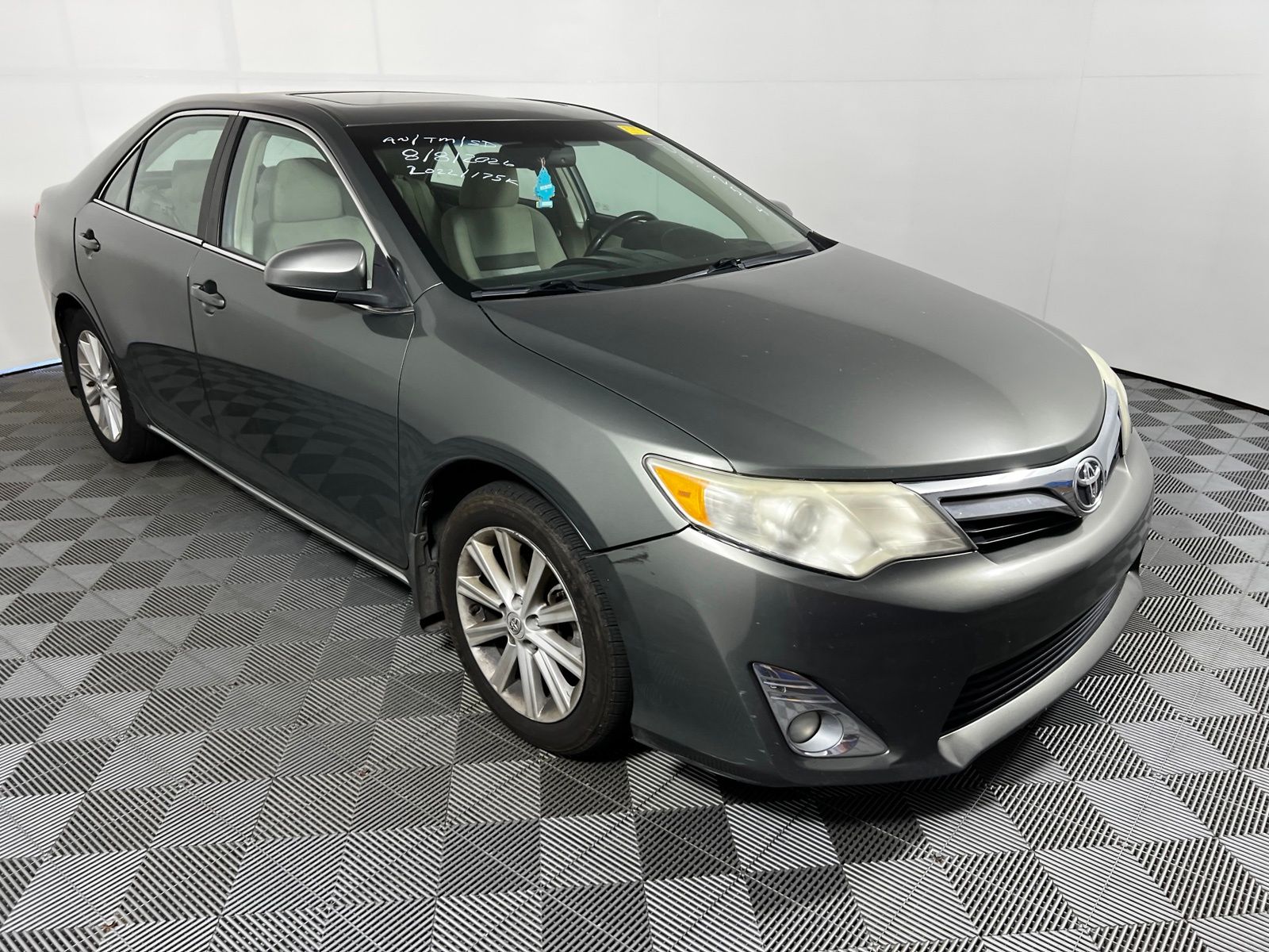 Thumbnail: 2012 Toyota Camry - 3