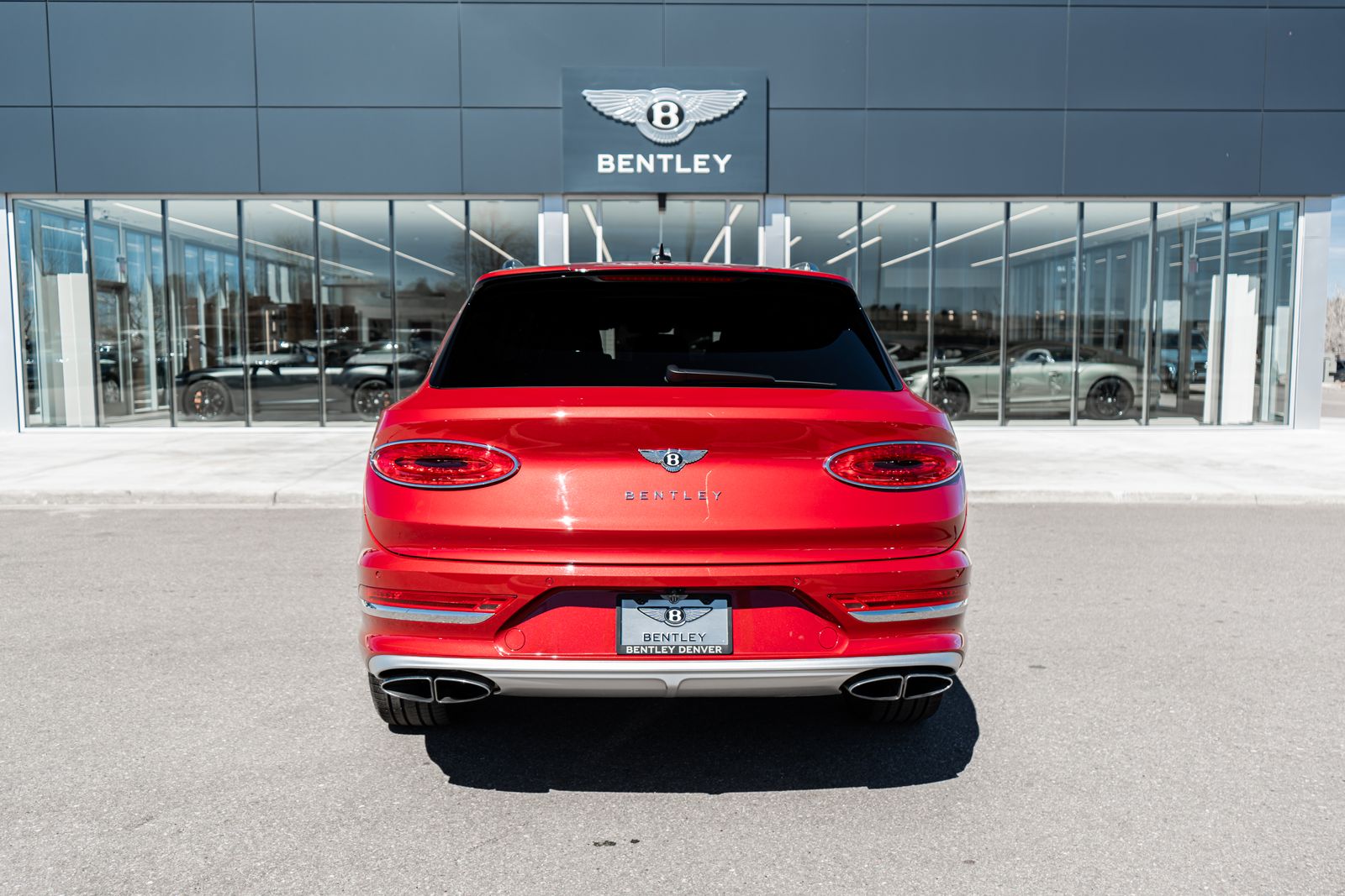 2024 Bentley Bentayga Azure - Photo 11