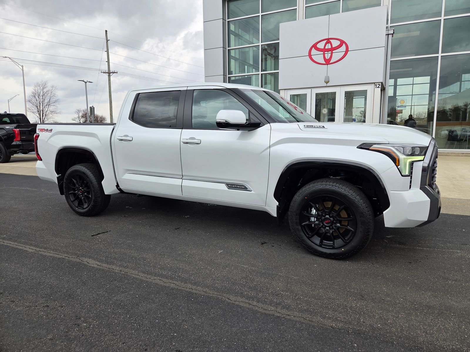 View vehicle photo 2