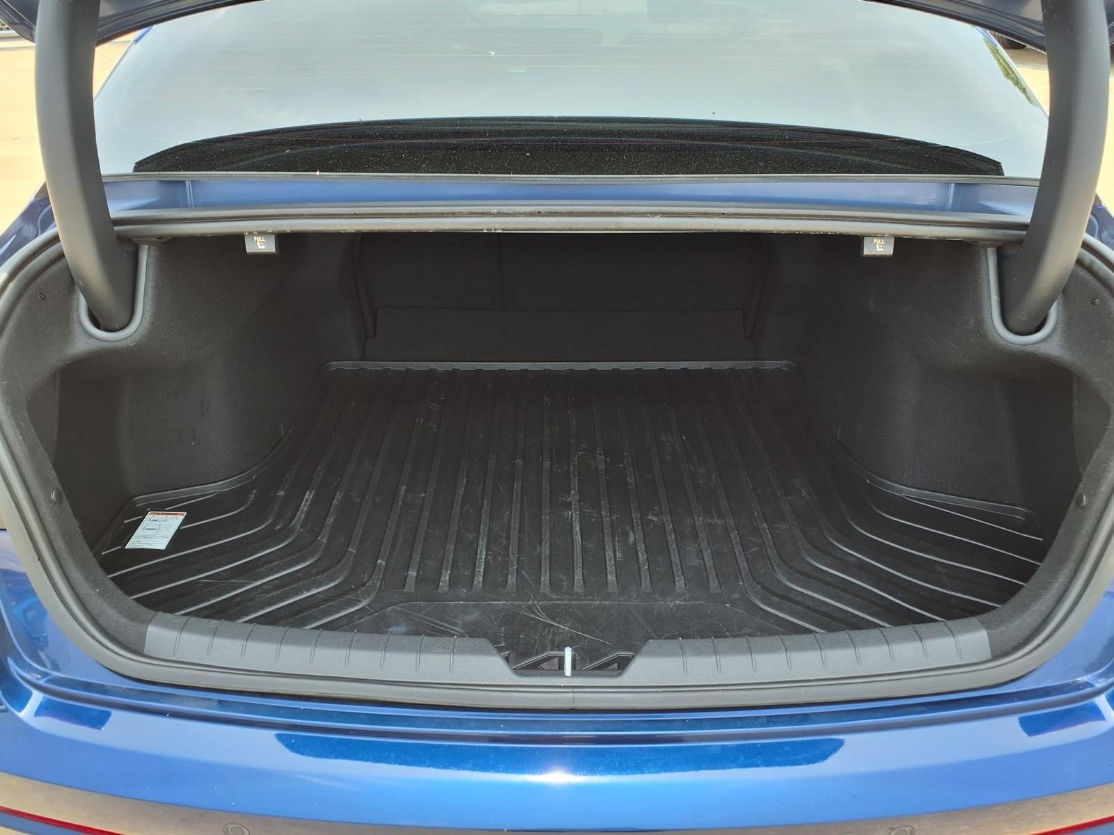 2025 Kia K5 GT-Line - 6