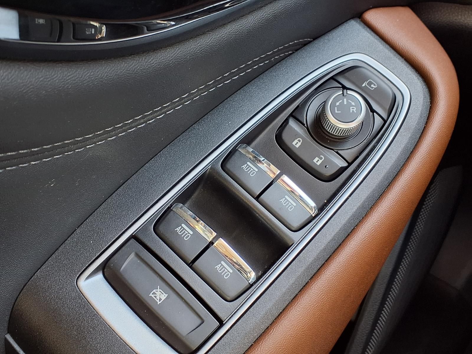 2024 Subaru Outback Touring Black at Toyota of Victoria