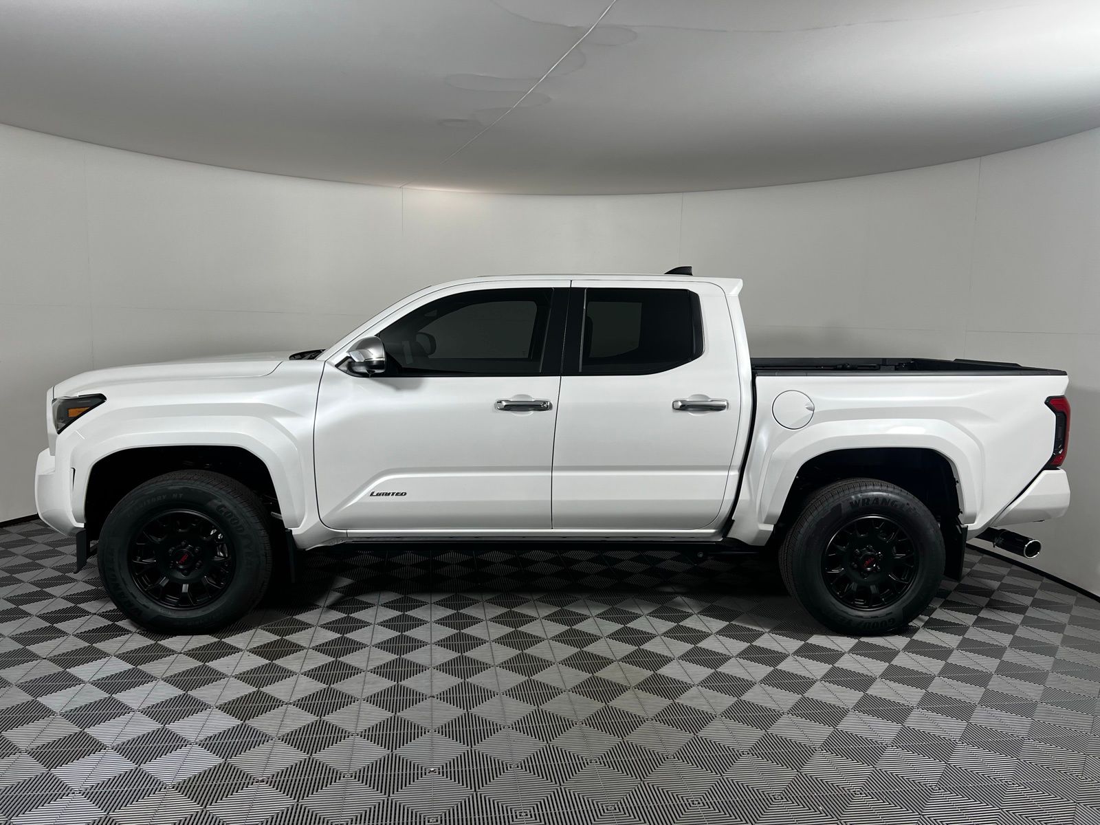 Thumbnail: 2025 Toyota Tacoma - 8