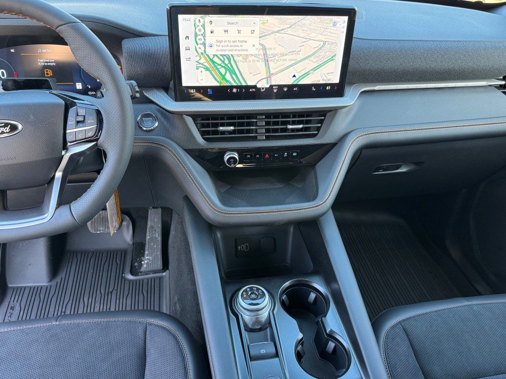 New 2026 Carbonized Gray Metallic Ford Tremor image 19
