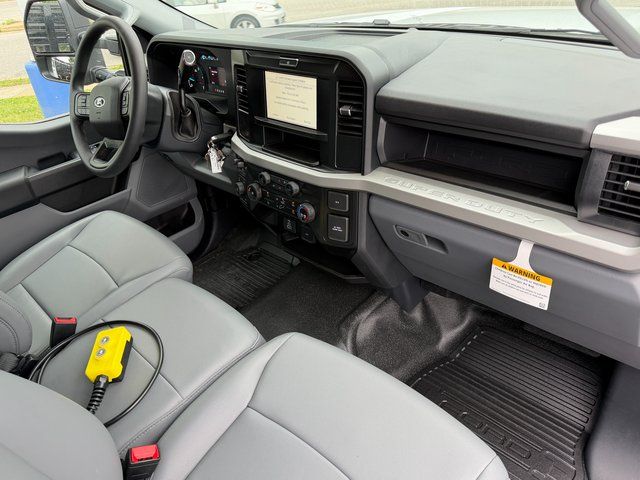 New 2026 Oxford White Ford XL image 10