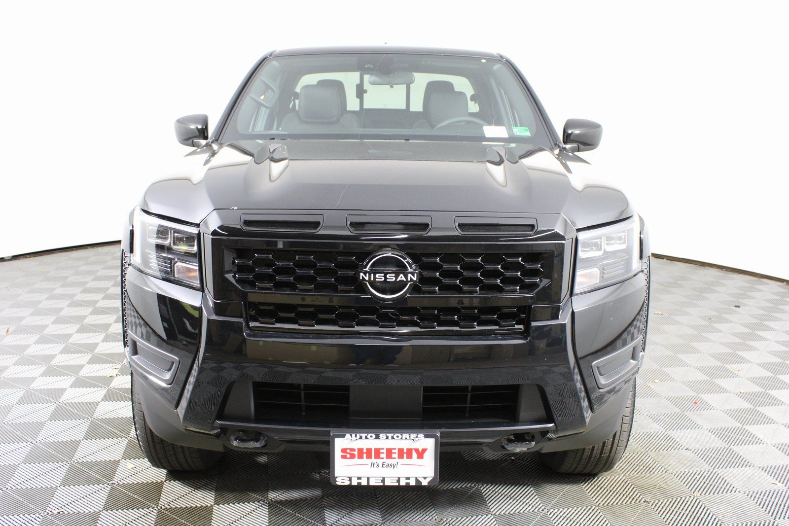 View vehicle photo 2