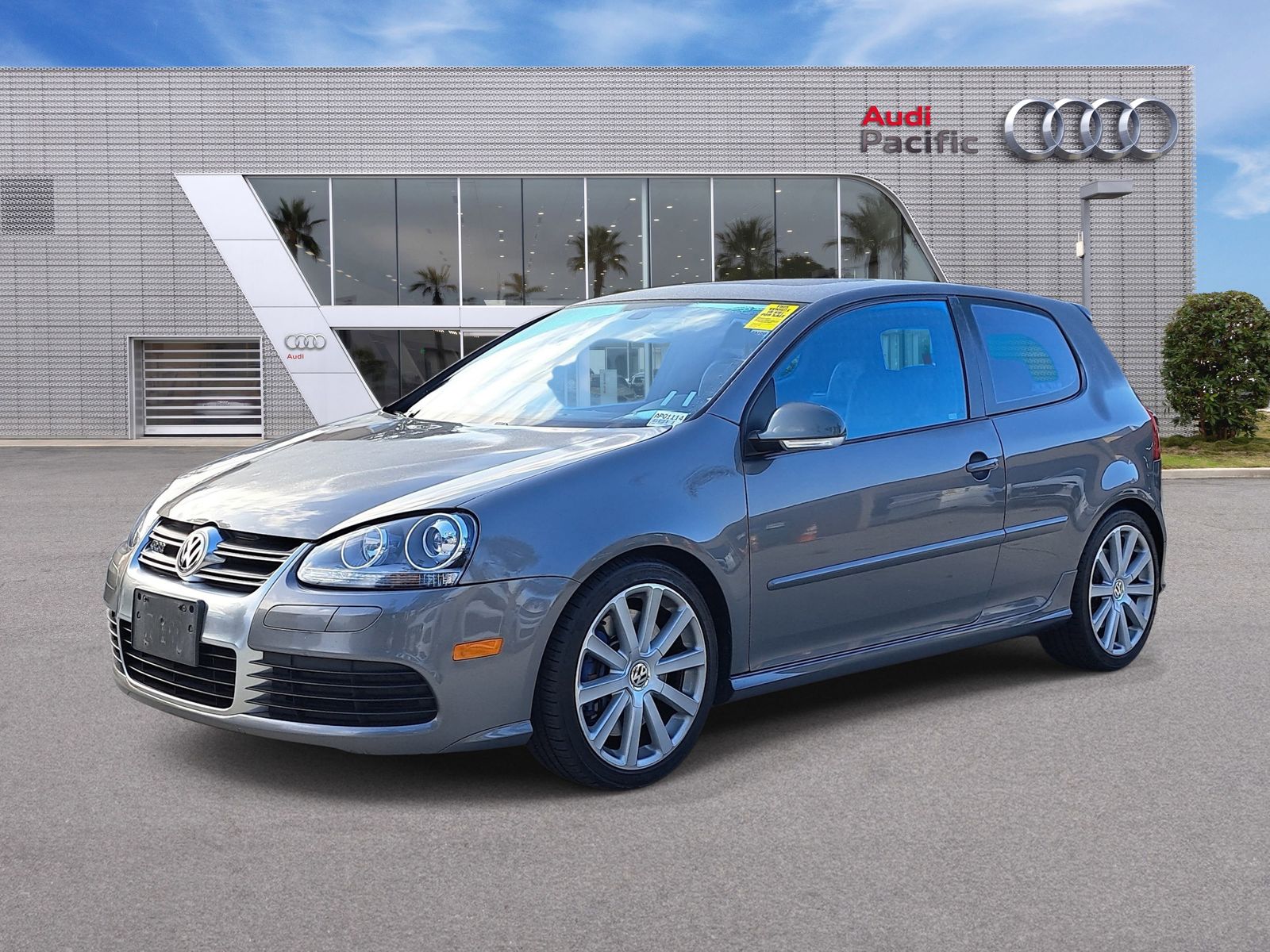 2008 Volkswagen R32 Base