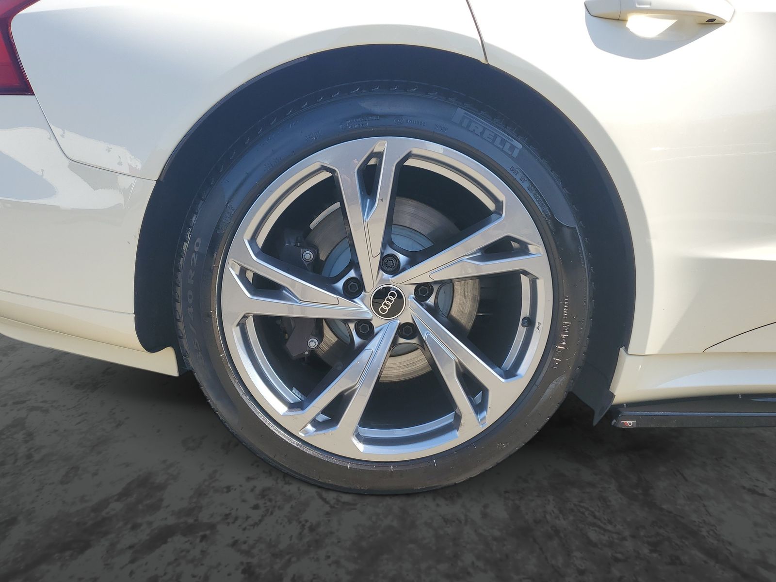 Vehicle photo