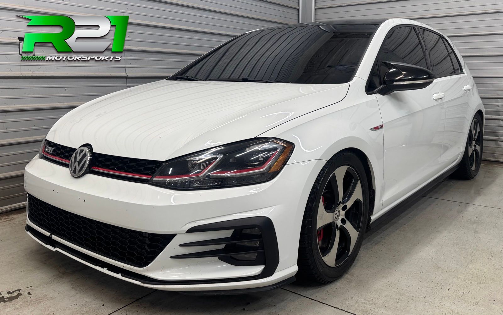 2018 Volkswagen Golf GTI SE - Main Image