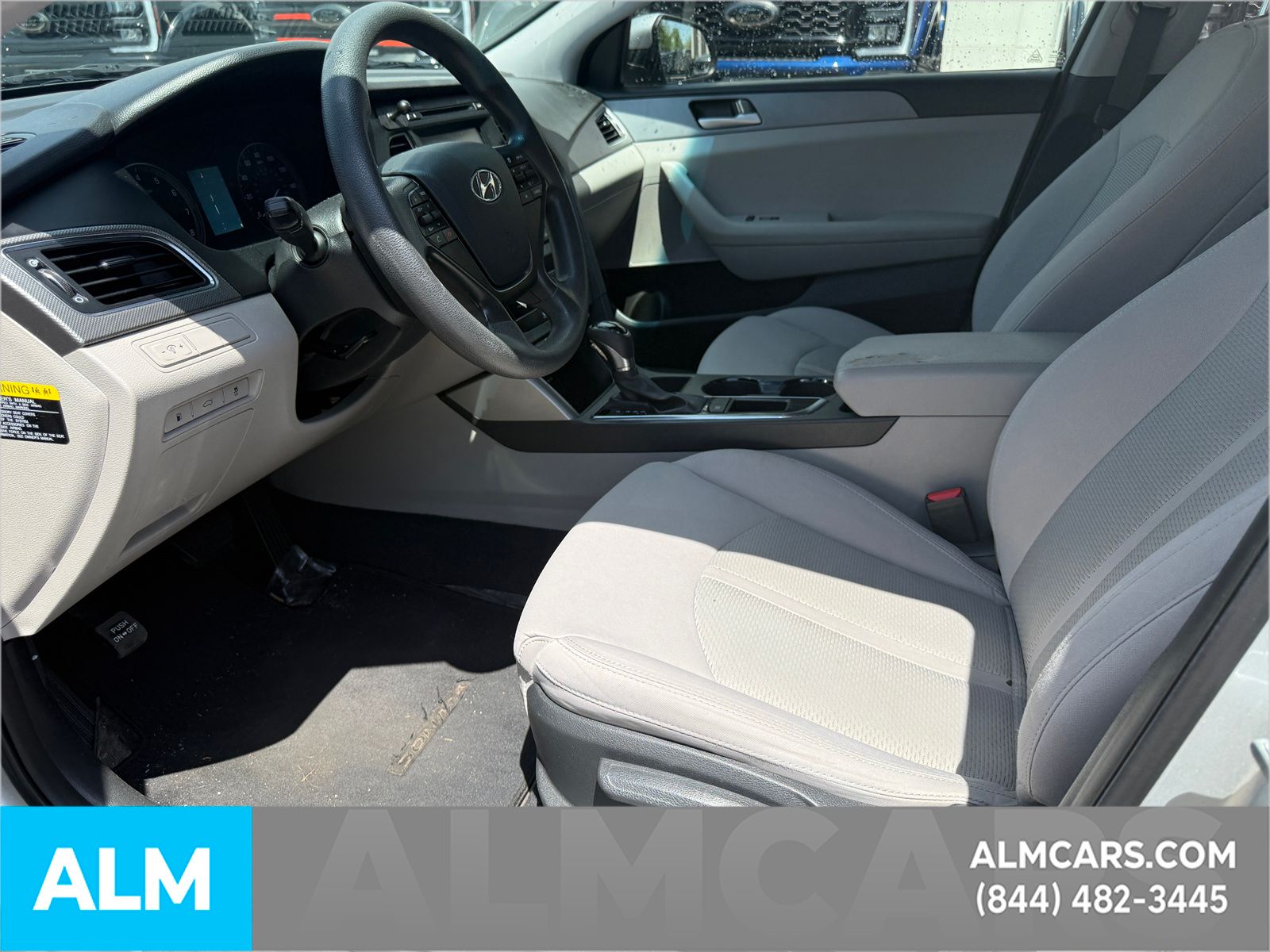 Used 2016 Silver Hyundai SE image 11