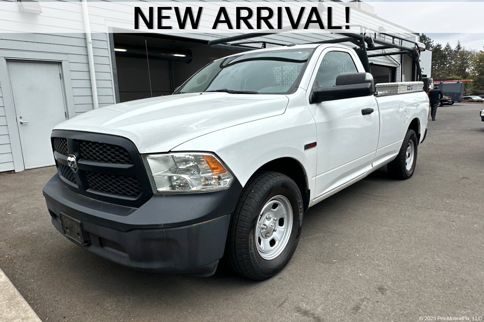 2016 RAM 1500 Tradesman LB RWD