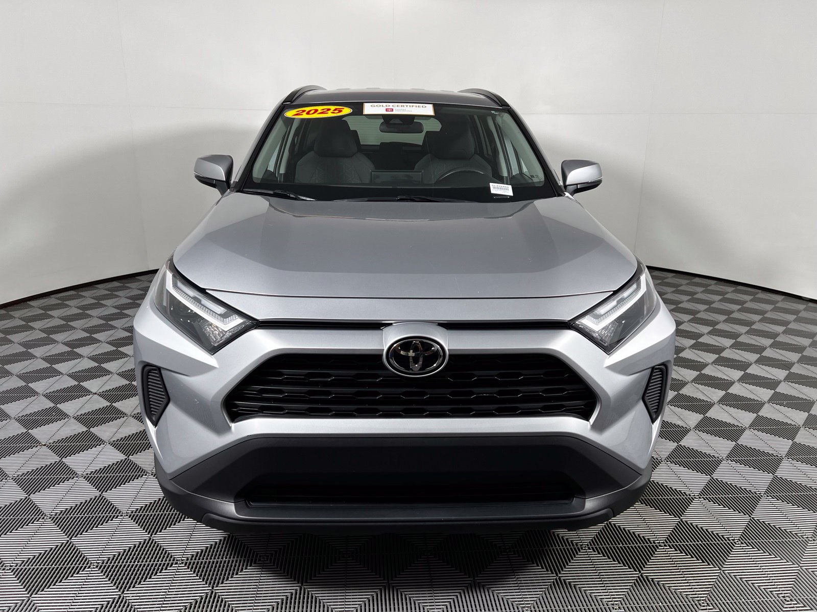 Thumbnail: 2025 Toyota RAV4 - 2