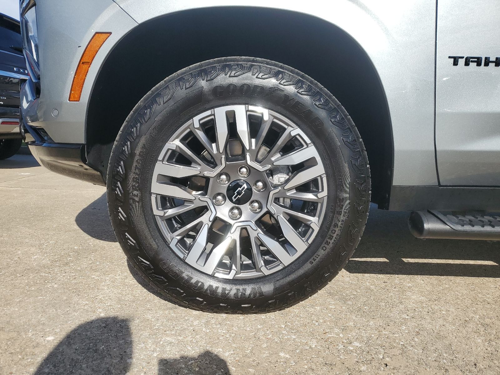2025 Chevrolet Tahoe Z71 - 6
