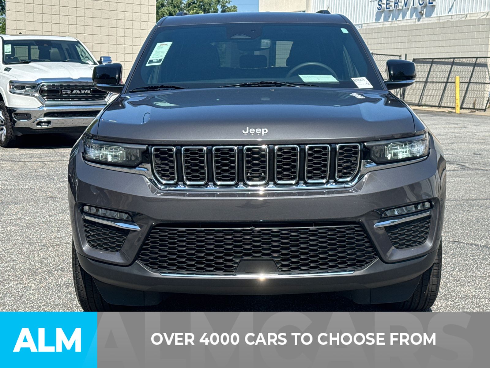 2024 Jeep Grand Cherokee Limited photo 2