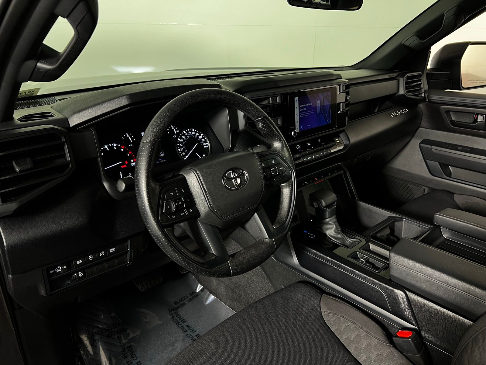 Thumbnail: 2025 Toyota Tundra - 12