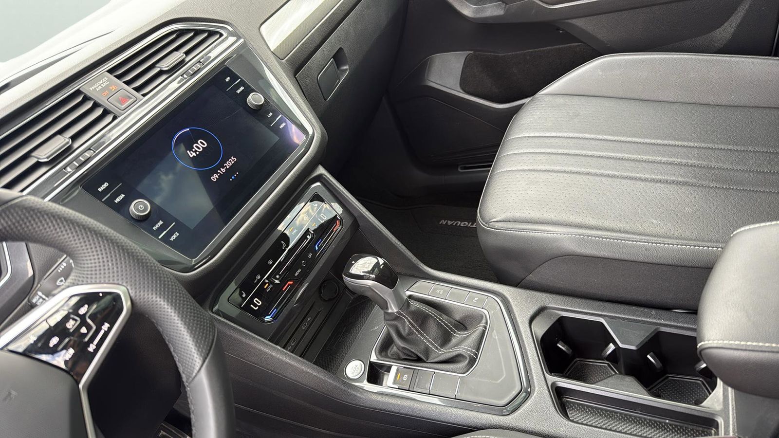 Used Car 2022 Volkswagen Tiguan  2.0t Se R-line Black For Sale In Austin, Texas