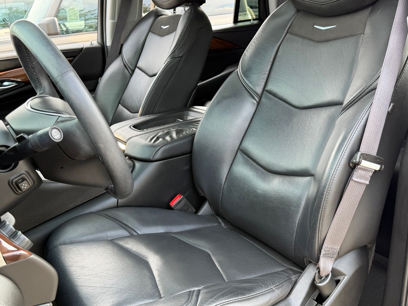 Used 2017 Radiant Silver Metallic Cadillac Luxury image 27